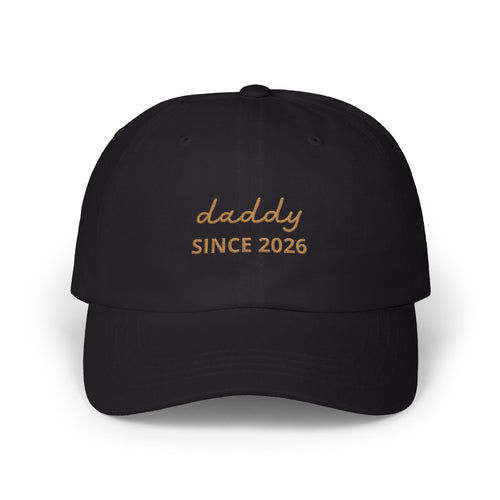 Gorra de papá con fecha bordada