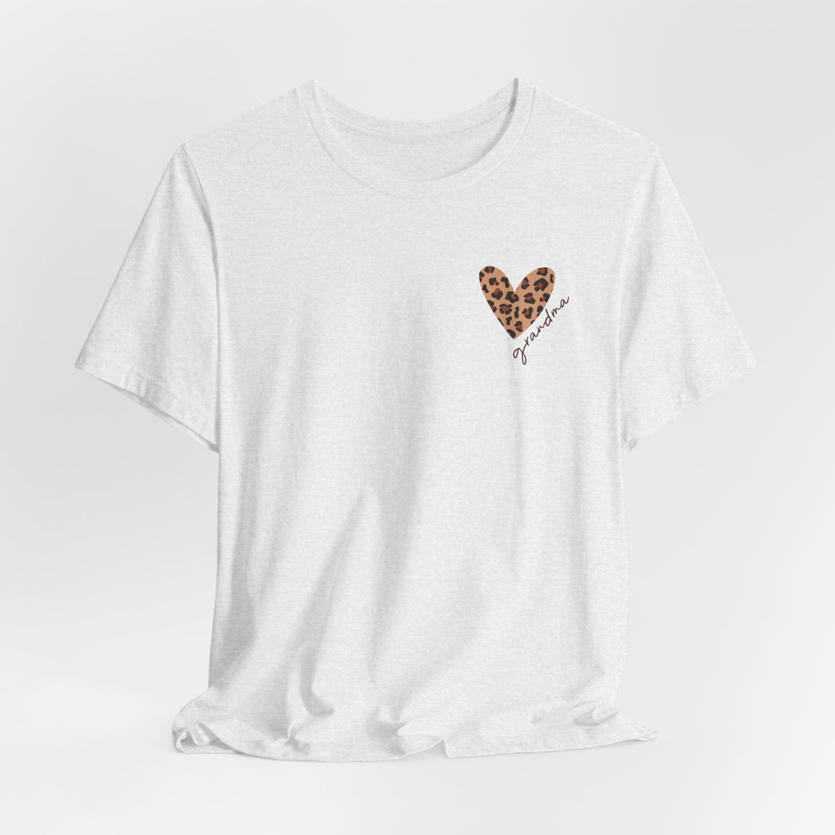 Camiseta de Abuela Corazón de Leopardo Personalizada