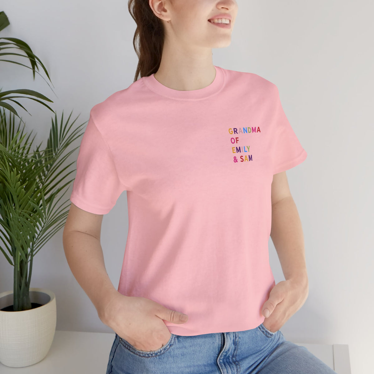 Camisa de la abuela con los nombres de los nietos multicolores