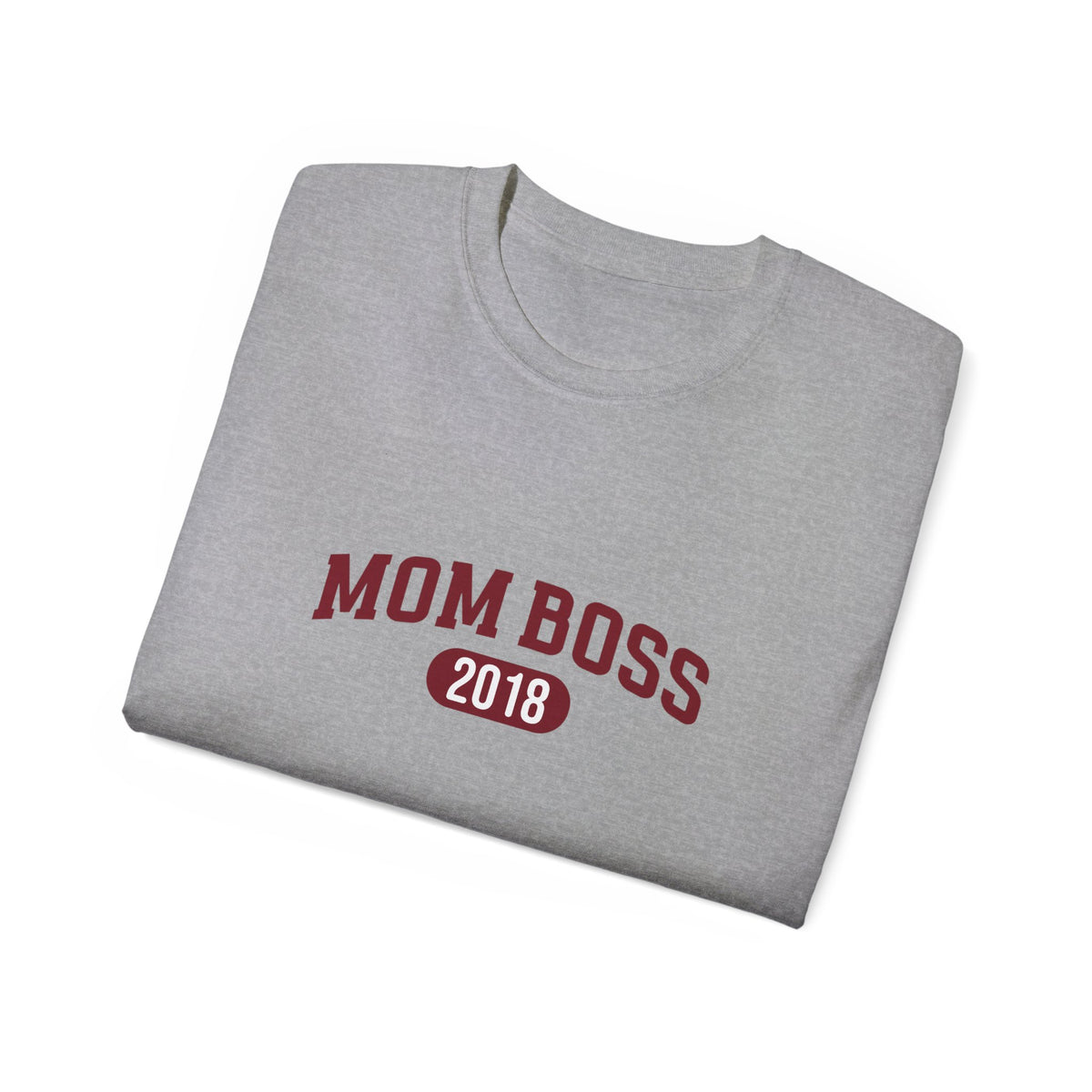 T-Shirt Mom Boss and first names on sleeve