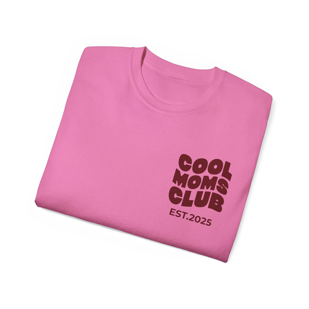 T-Shirt Cool moms club and first names on sleeve