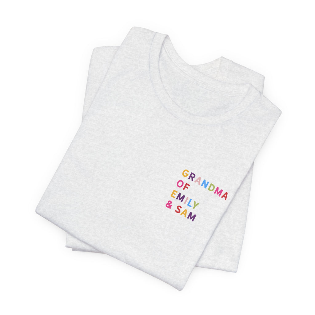 Camisa de la abuela con los nombres de los nietos multicolores