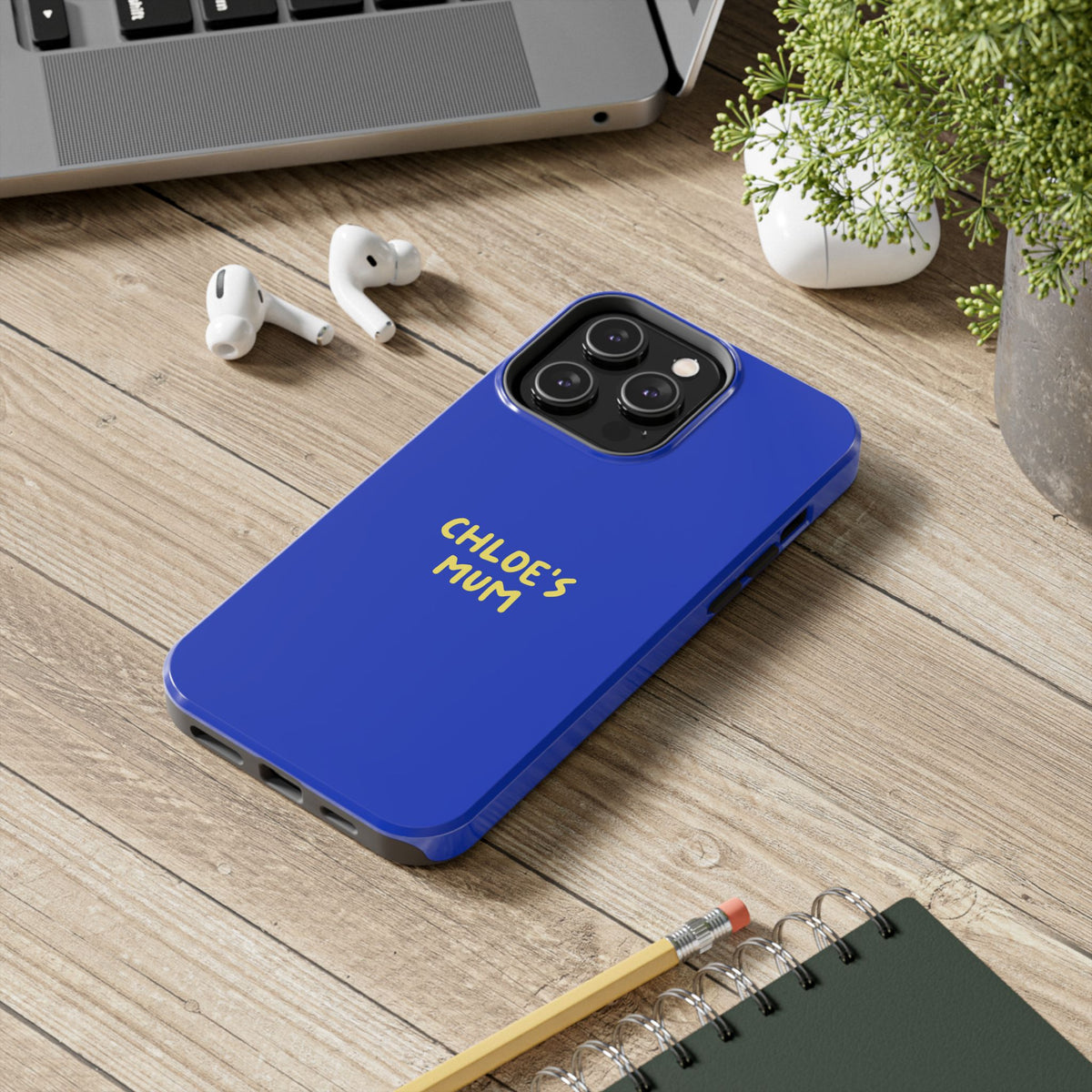 Funda de teléfono azul con texto personalizado