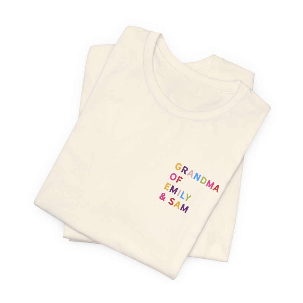 Camisa de la abuela con los nombres de los nietos multicolores